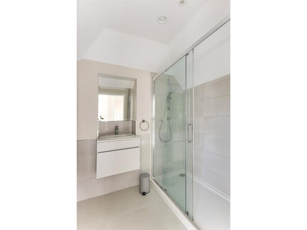 En Suite Shower Room