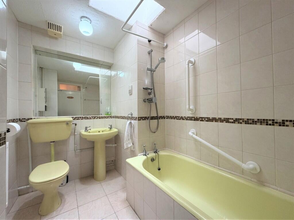 BATHROOM1