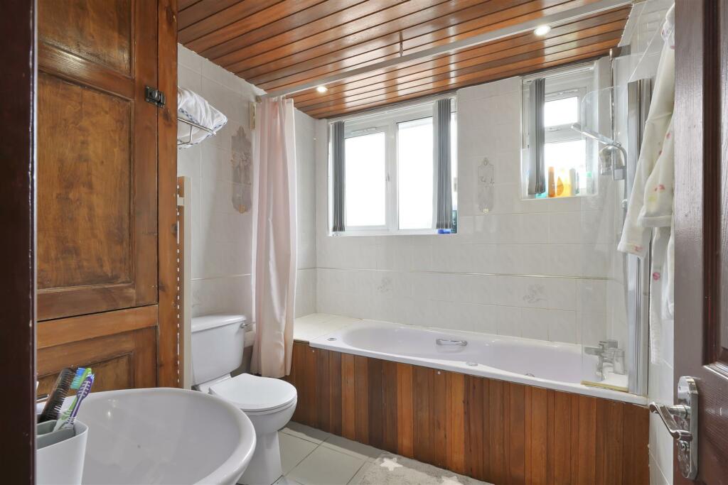 16 Danemead Grove - wUqaaXZsmorq2Jonttcy.jpg