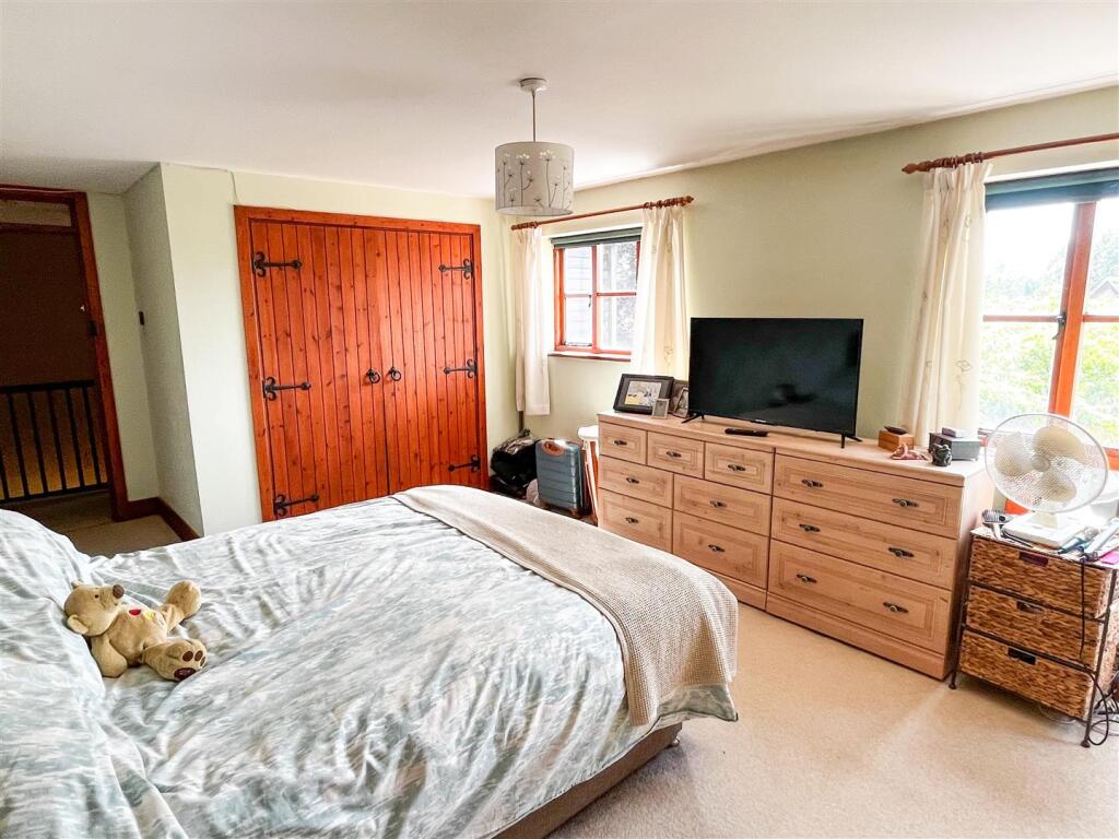 0104bed1altip.jpg