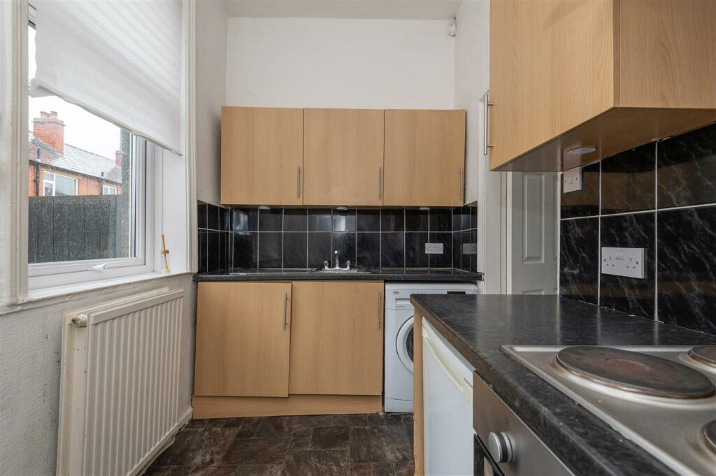 10 - 4 Duke Street HX5 0HX.jpg