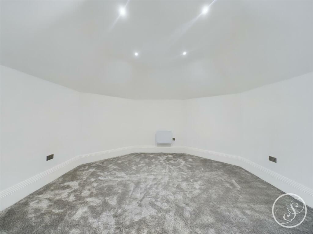 Office / Dressing Room
