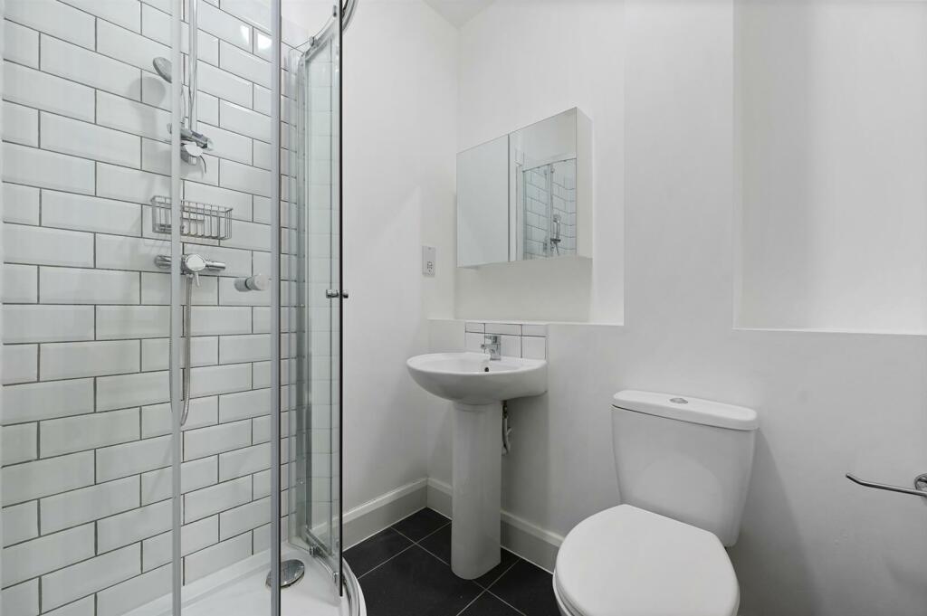 Ensuite.jpg