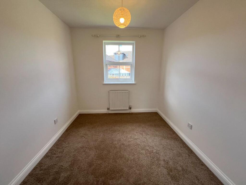 Bedroom 4.JPG