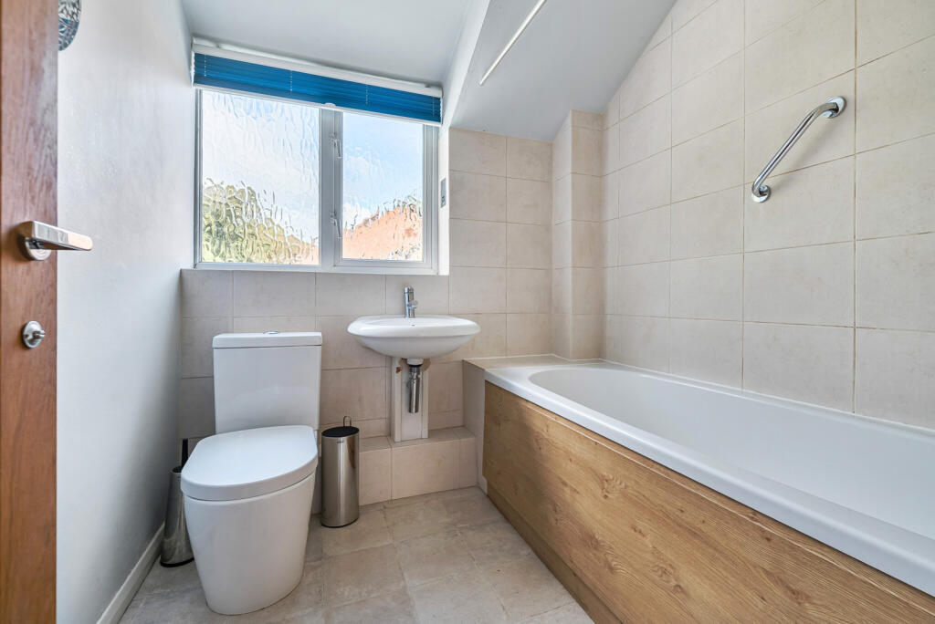 1350273-8-68c2cee...