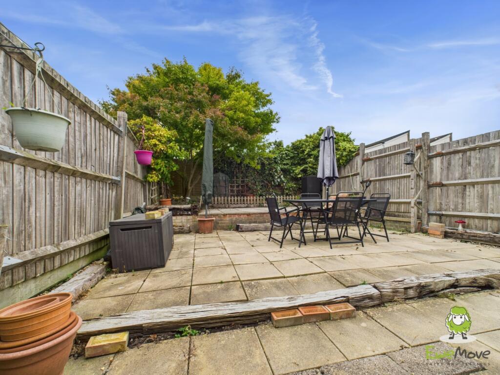 EweMove Estate Agents Basingstoke - Bennet Close