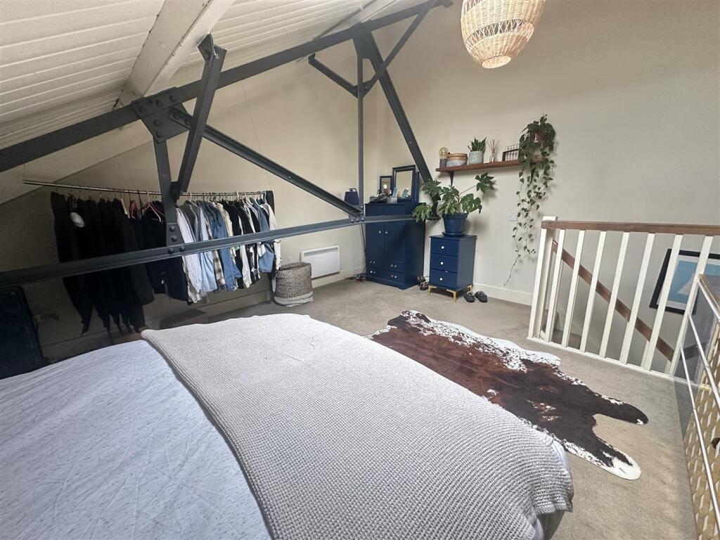 Bedroom.jpeg