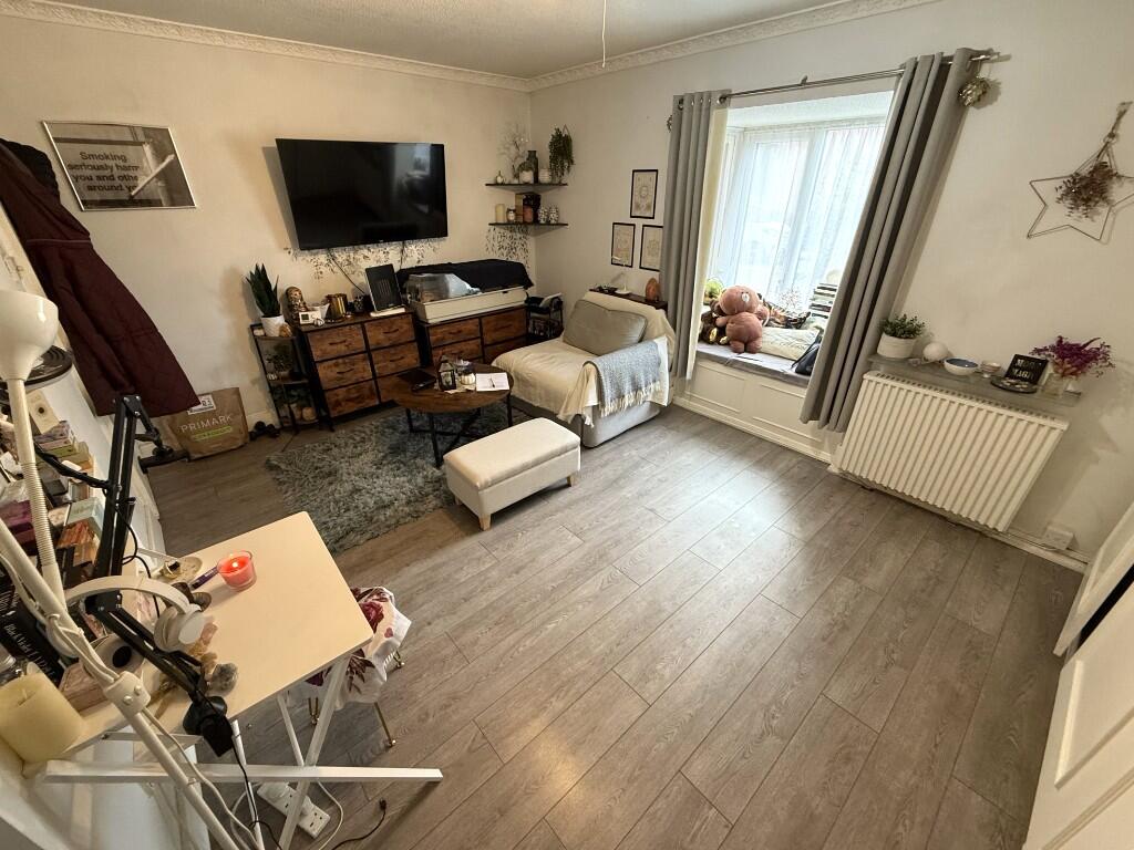 STUDIO ROOM (A)