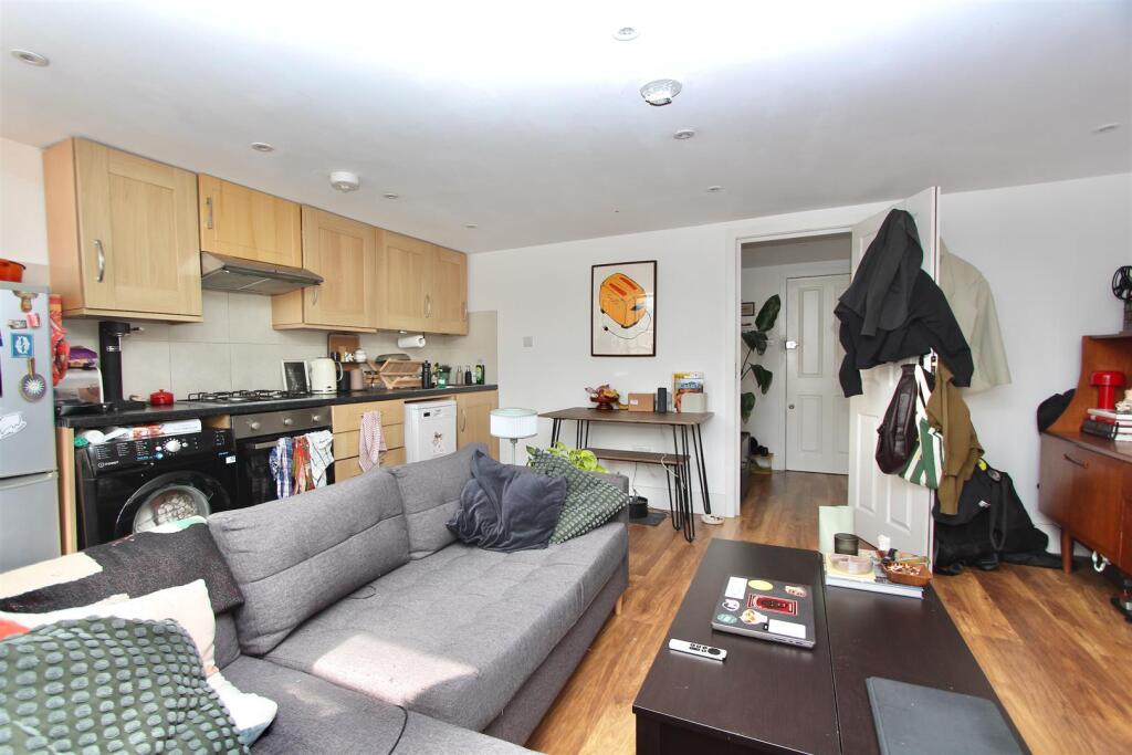 Stoke Newington High Street, N16