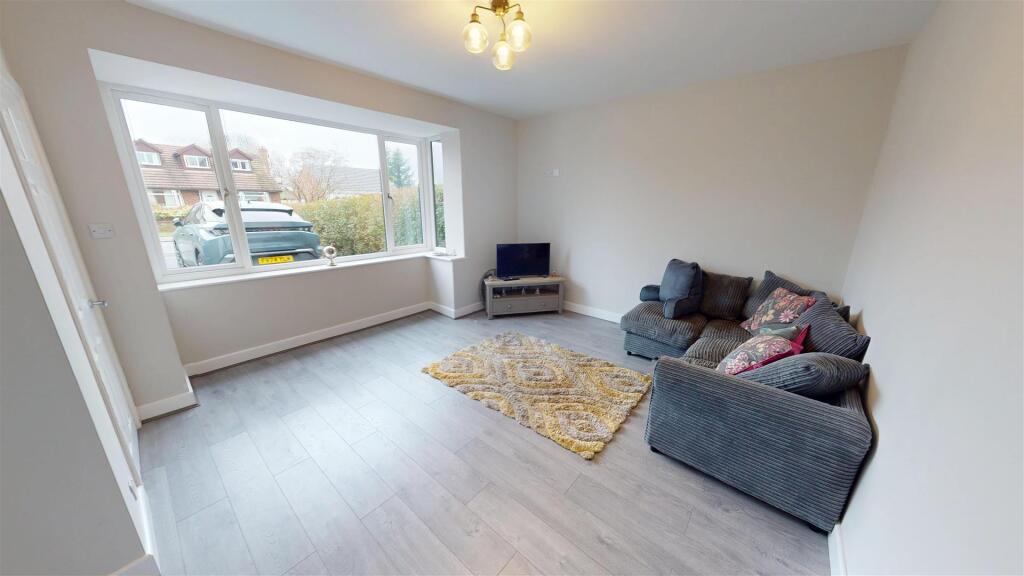 Cross Pit Lane Reception Room