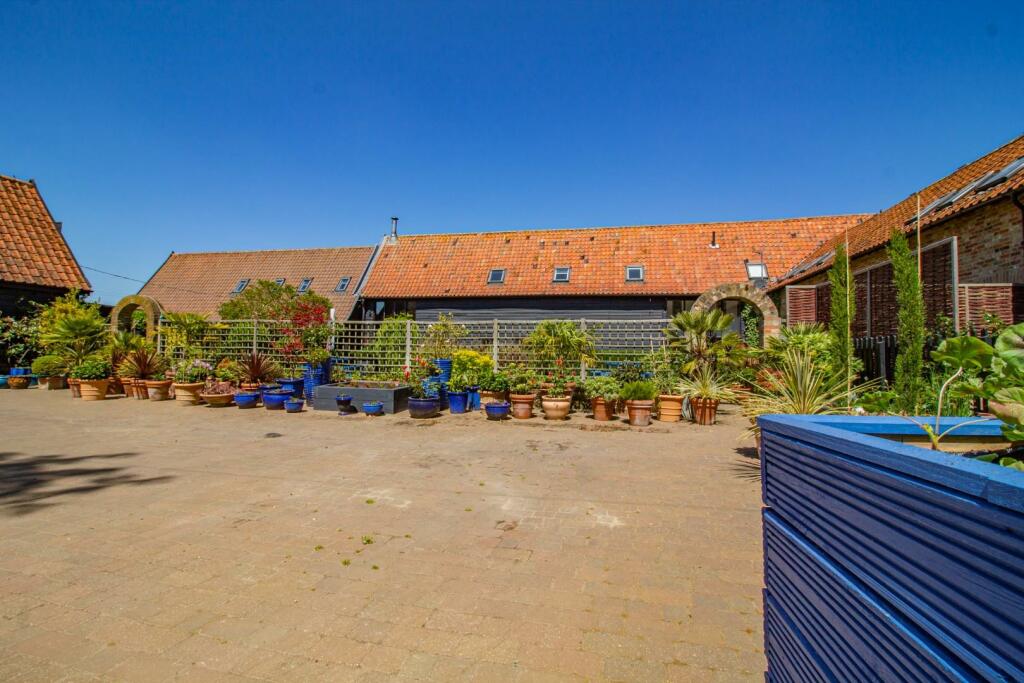 2 Clamp Farm Barns [Parking area].jpg