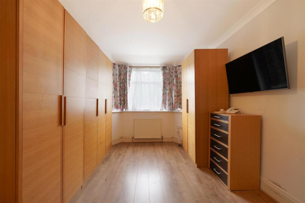 17 Tudor Close - aSAlEyjAiLoKFHGyxGGM.jpg