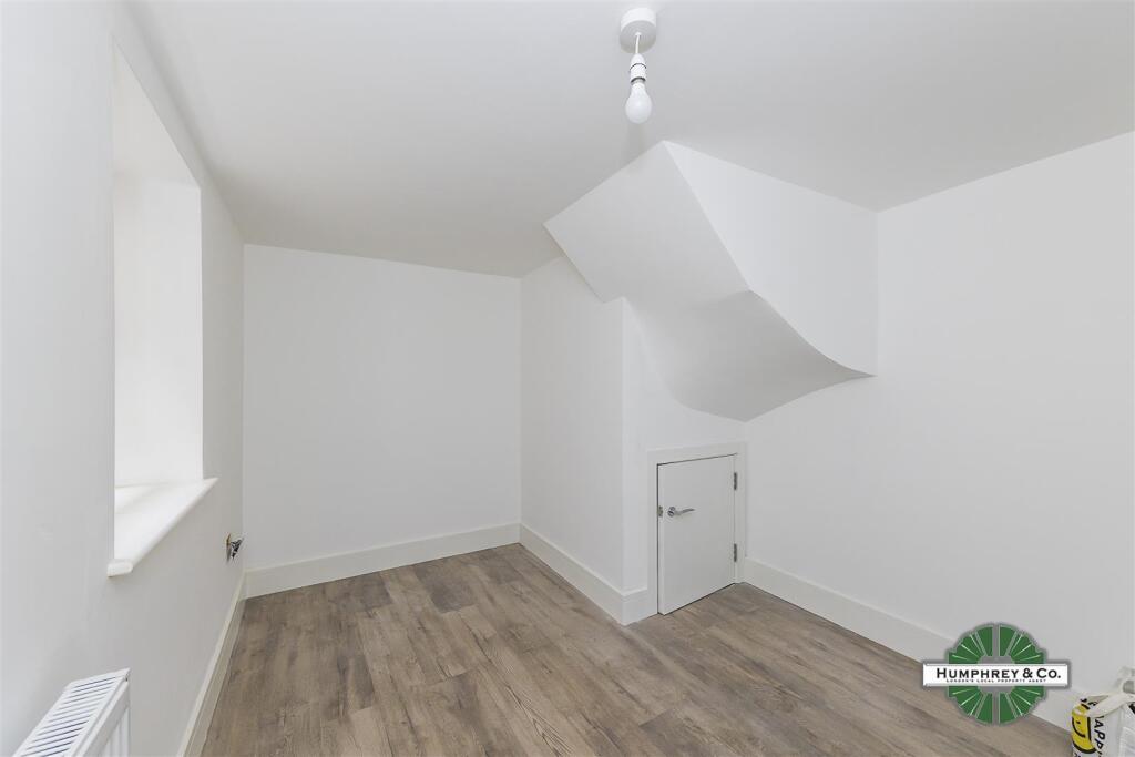 59B  Clifden Road - 11.jpg
