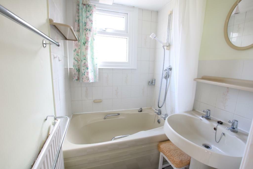 bathroom.JPG