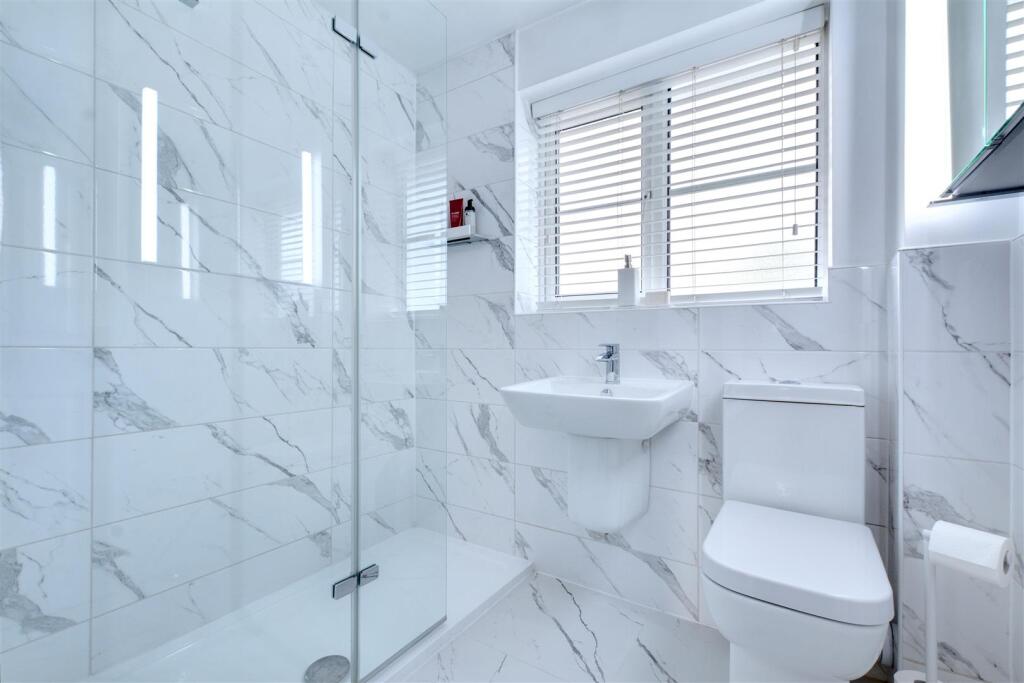 Shower Room.jpeg