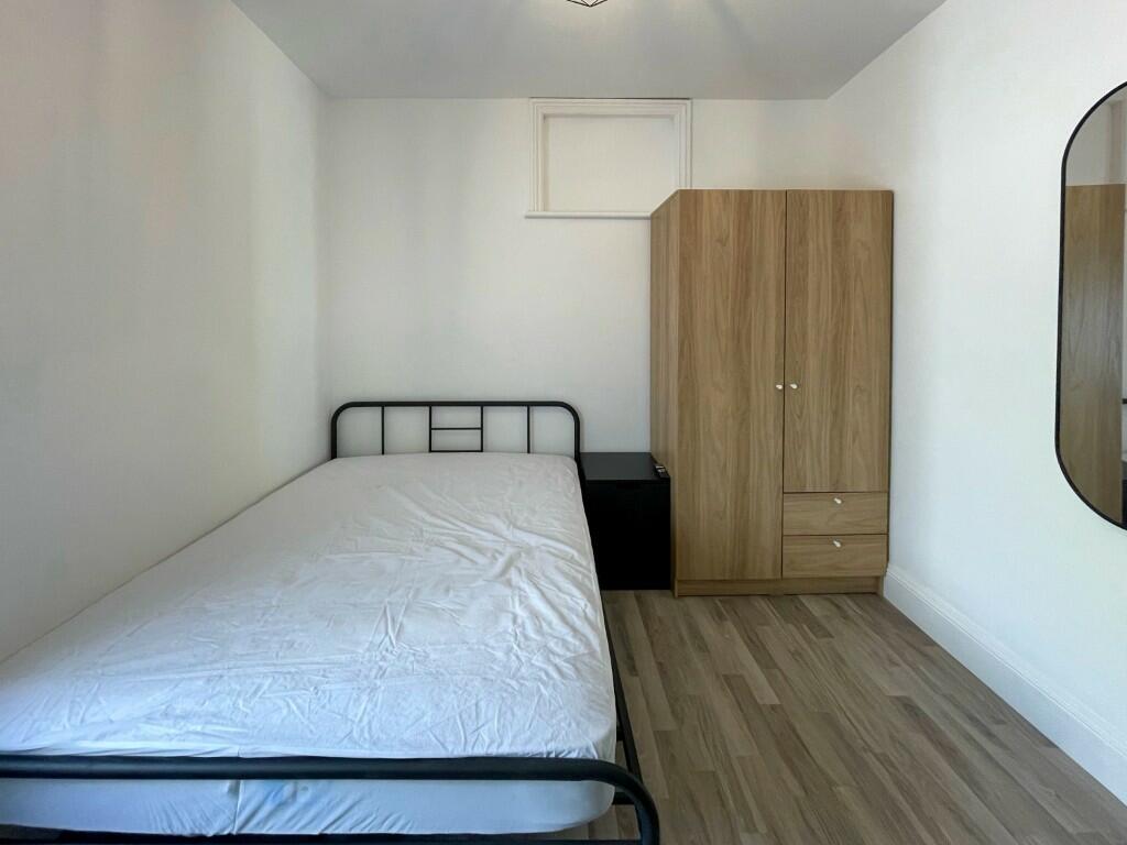 Room 4