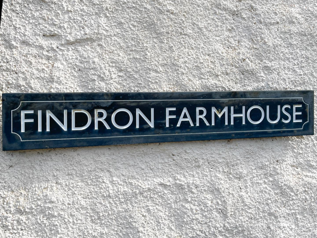 Findron Farmhouse Sign