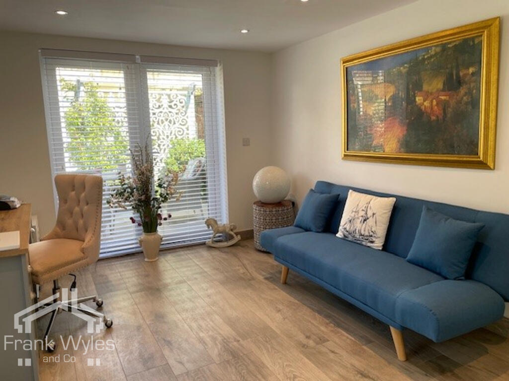 NEW GARDEN ROOM PHOTO