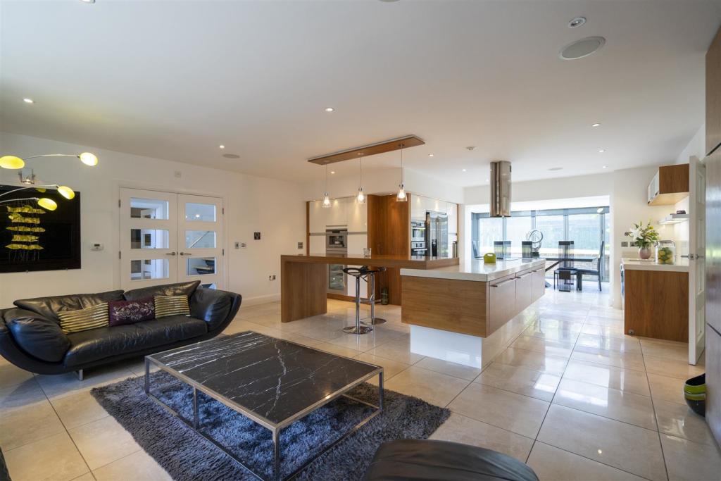 Kitchen / Family Room