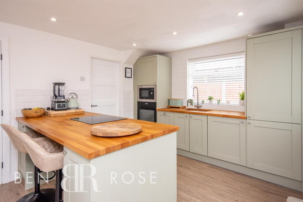 Kitchen/Breakfast Room