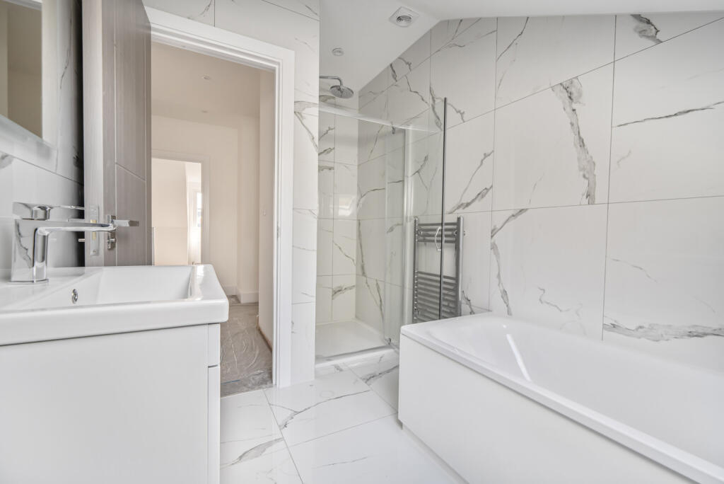 1348533-10-68baeb...