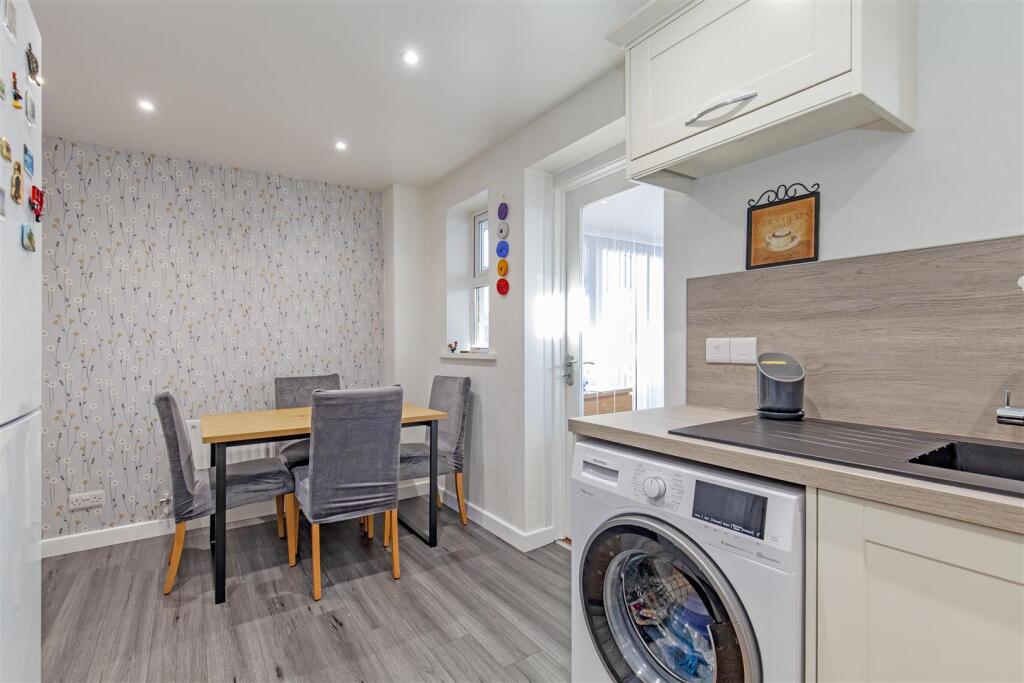 Kitchen-4.jpg