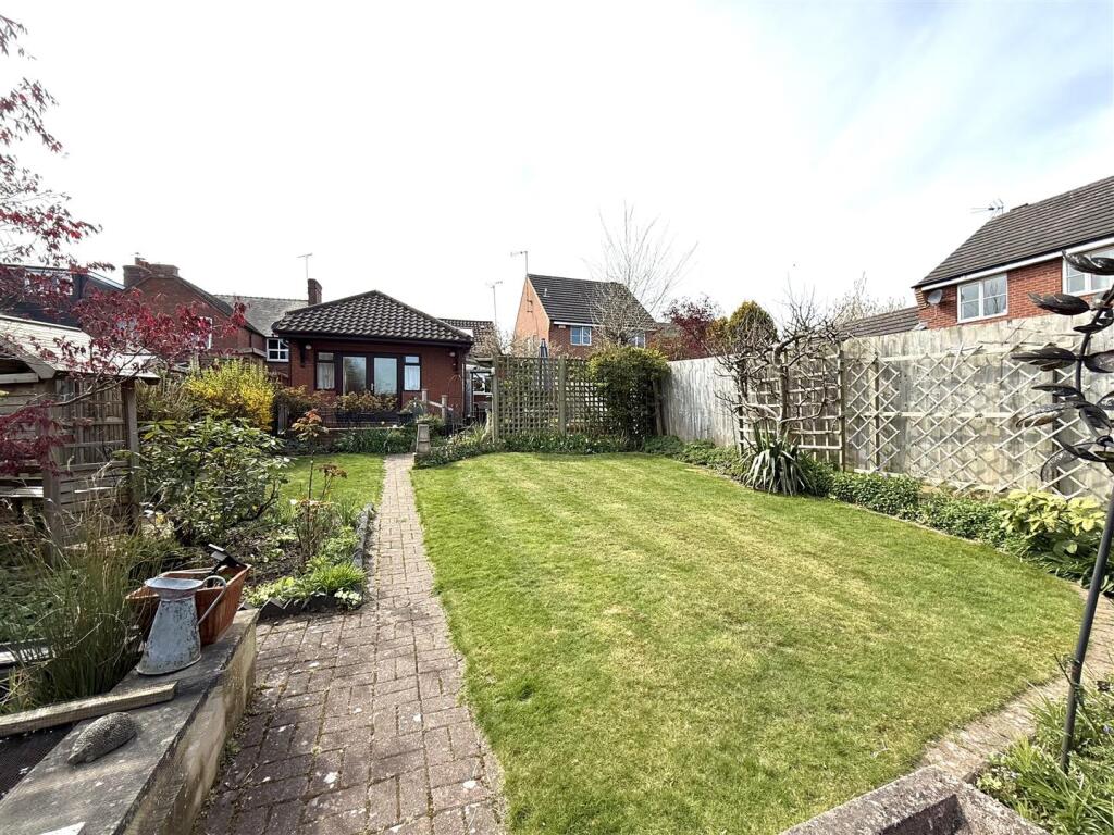 49 armitage rear 4.jpeg