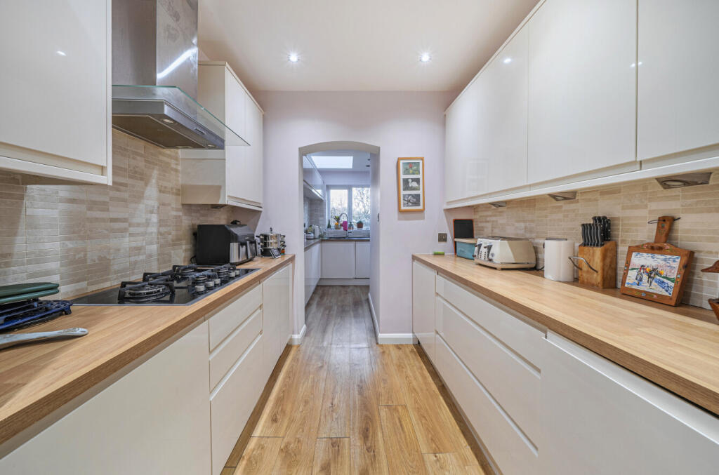 1383195-26-69272c...