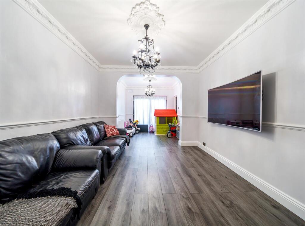 Fleetwood Road (3).jpg