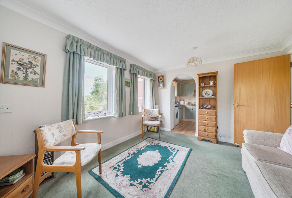 1328322-9-688a3fb...