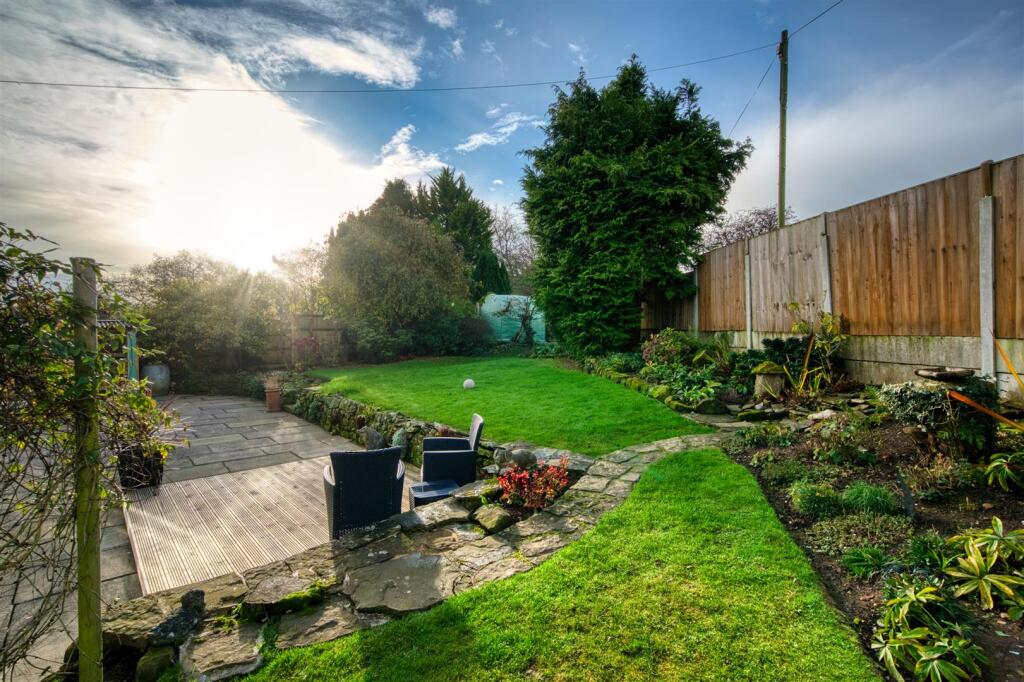 Rear Garden - lawn.jpg