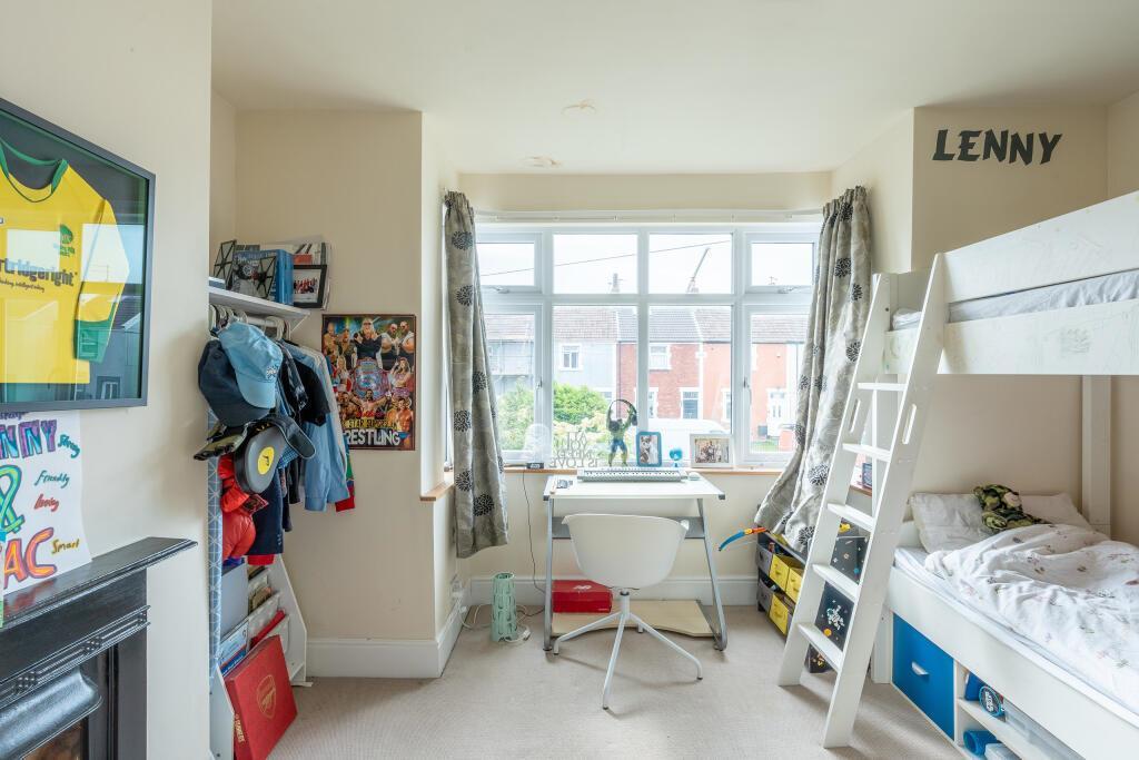 bedroom 2.jpeg
