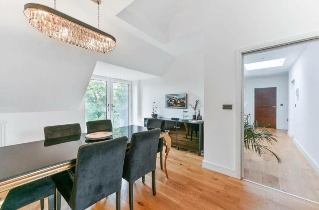 Dining Room-2/2