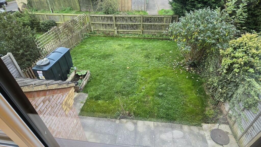 BACKGARDEN