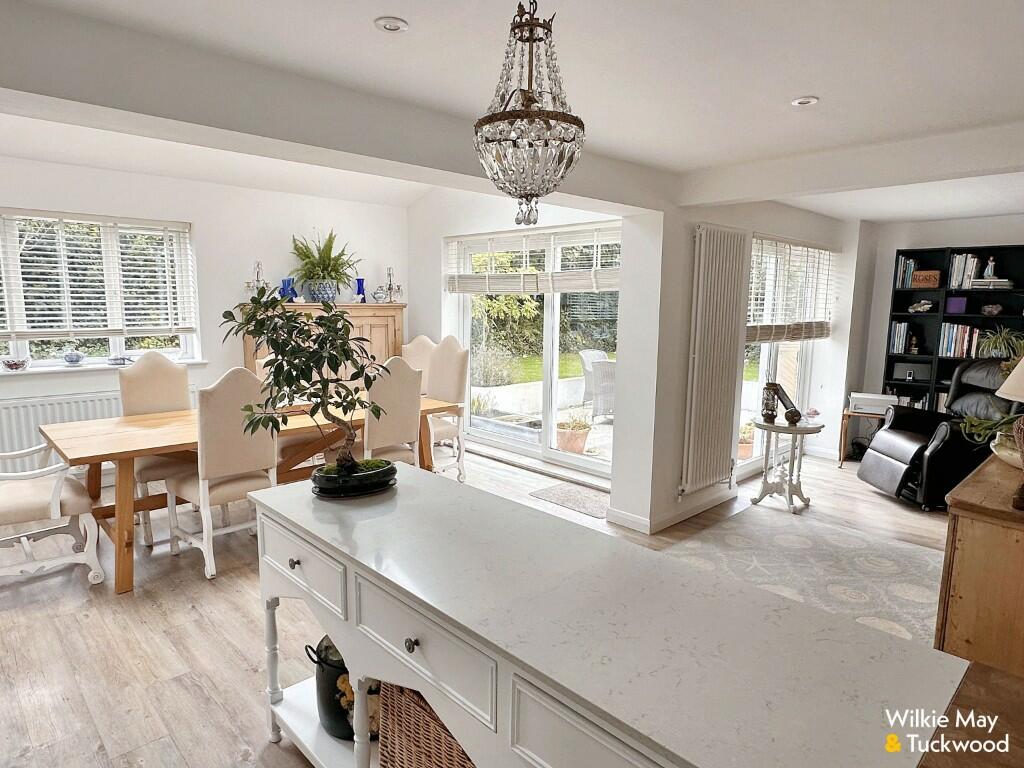 Lounge dining kitche