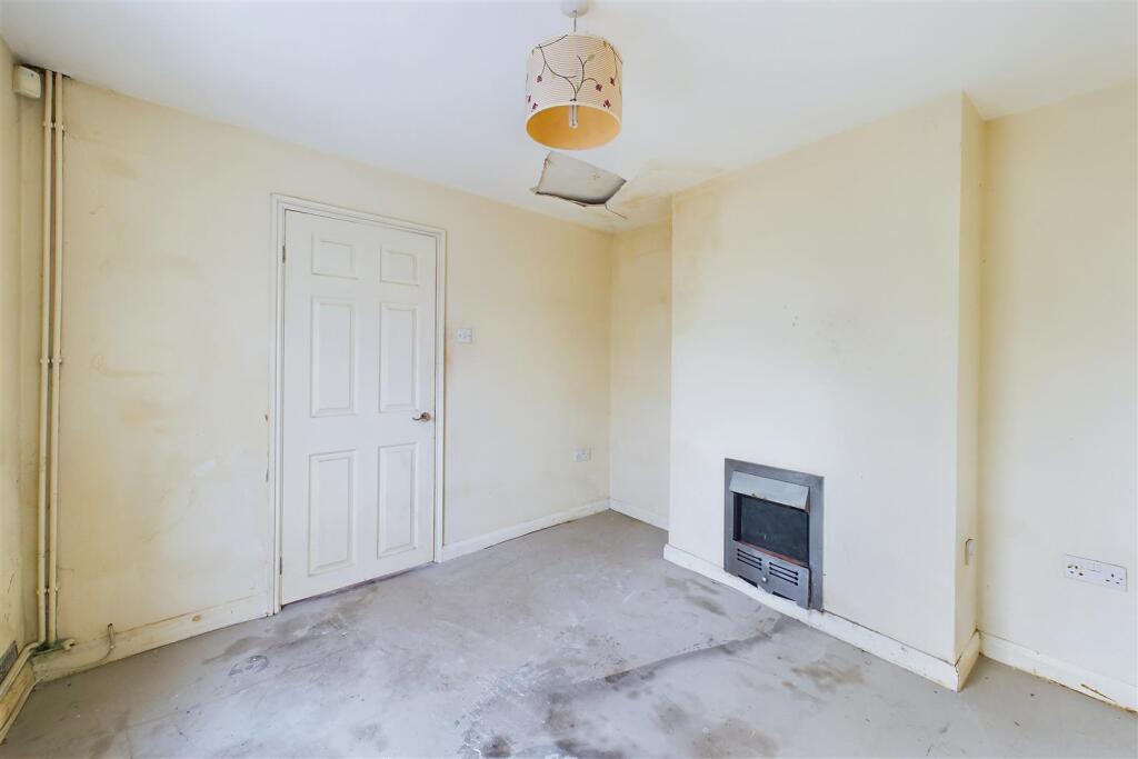 55 Lower High Street, Shirehampton, Bristol BS11 0