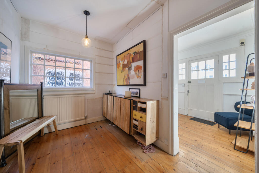 1381793-8-6920624...