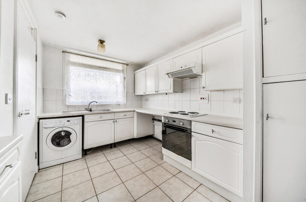 1386535-11-692d90...