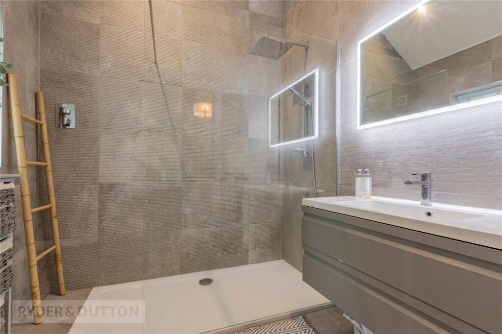 Ensuite Shower Room