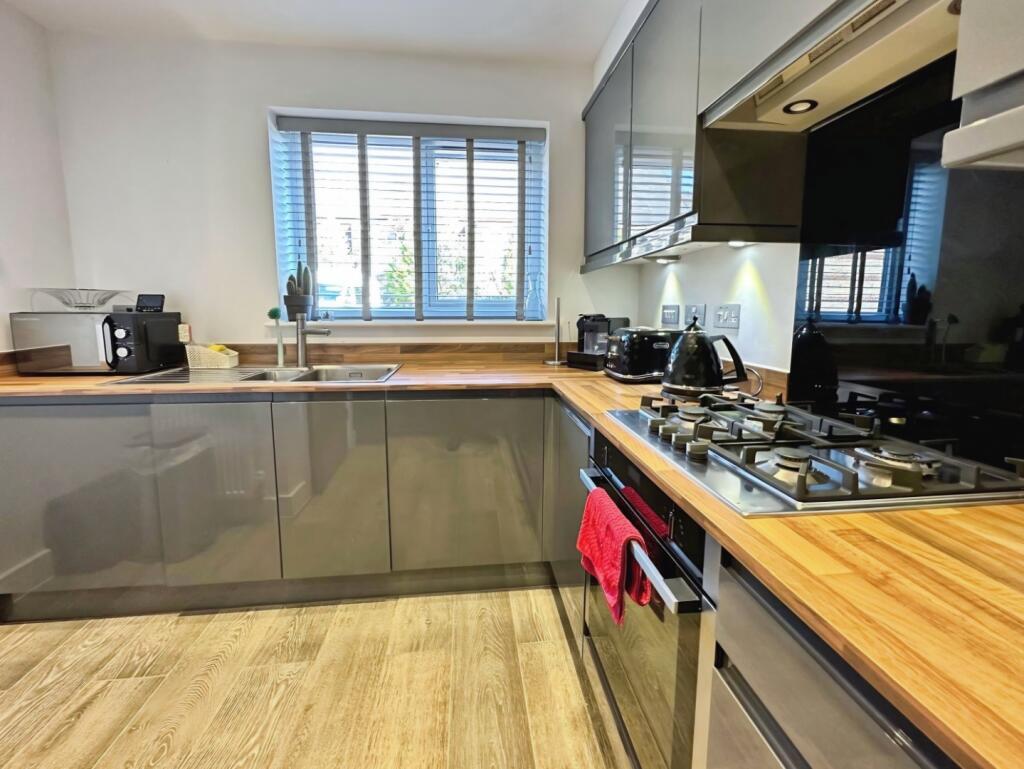 pbox-kitchen-341761.jpeg