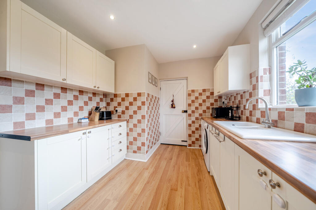 1373032-16-6908a83e07722