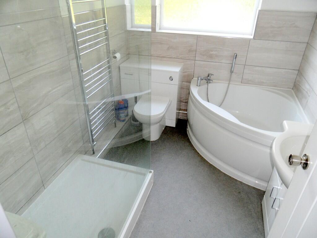 BATH/SHOWER ROOM