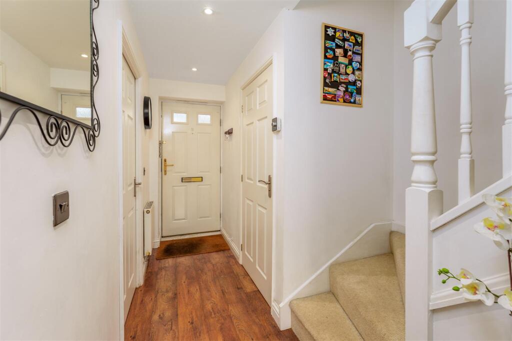 8 Thyme Close, Banbury-13.jpg