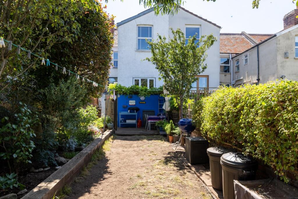 10 Kensington Park Road, BS4-28.jpg