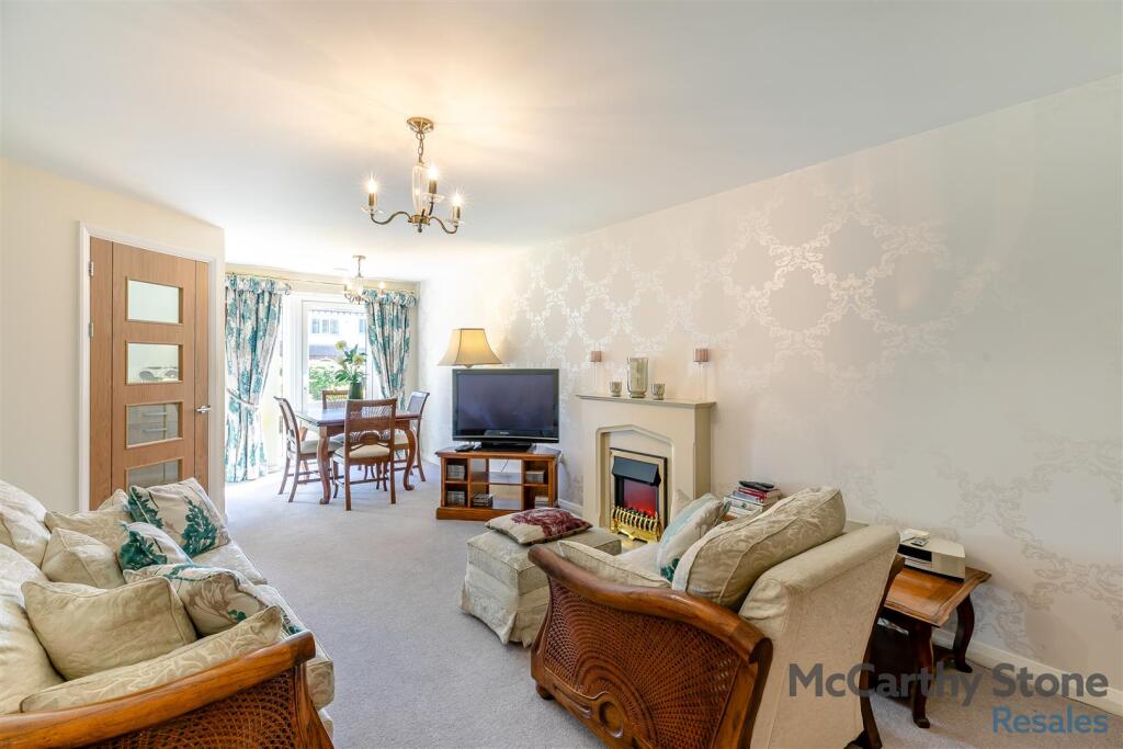 8645364-interior07.jpg