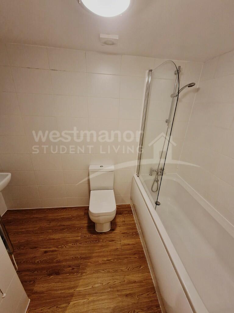 FLAT 10
