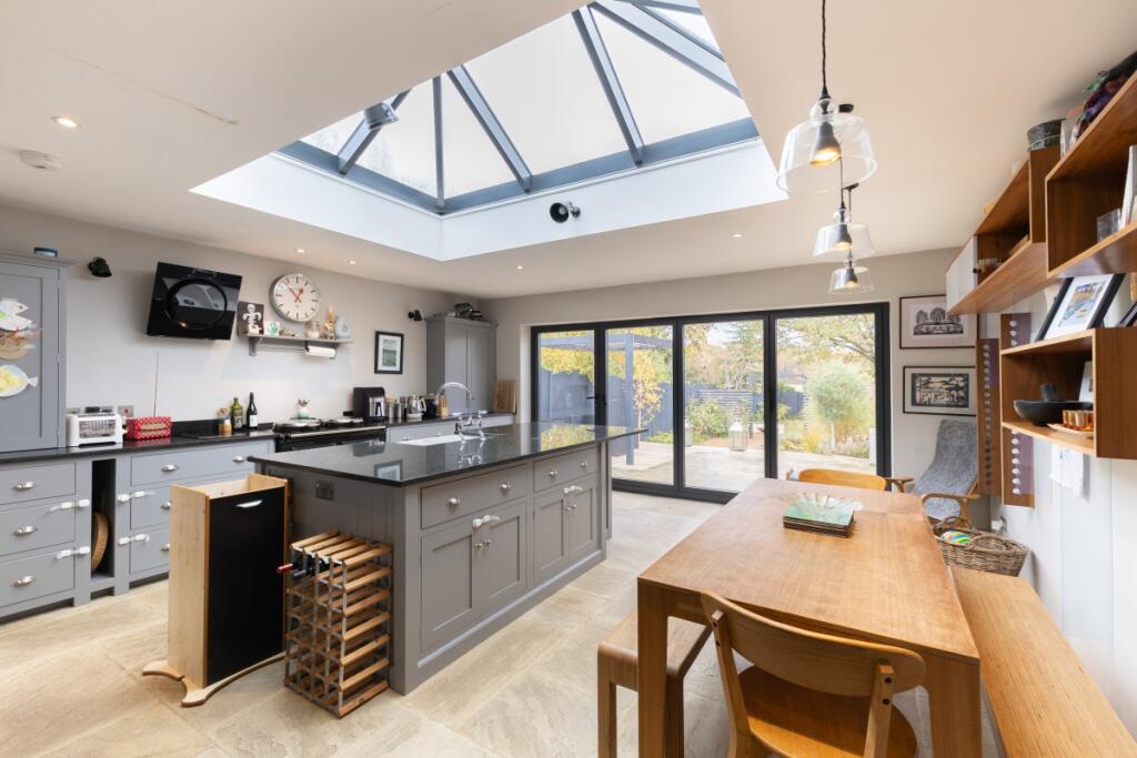 99675_44-Auckland...