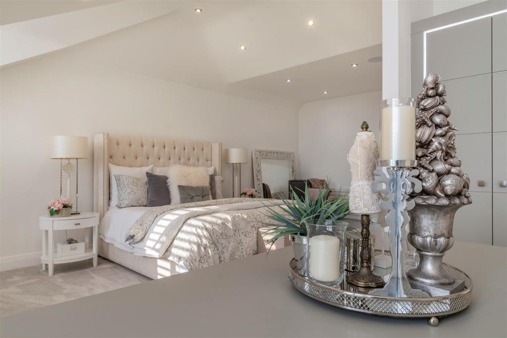 8496165-interior34.jpg