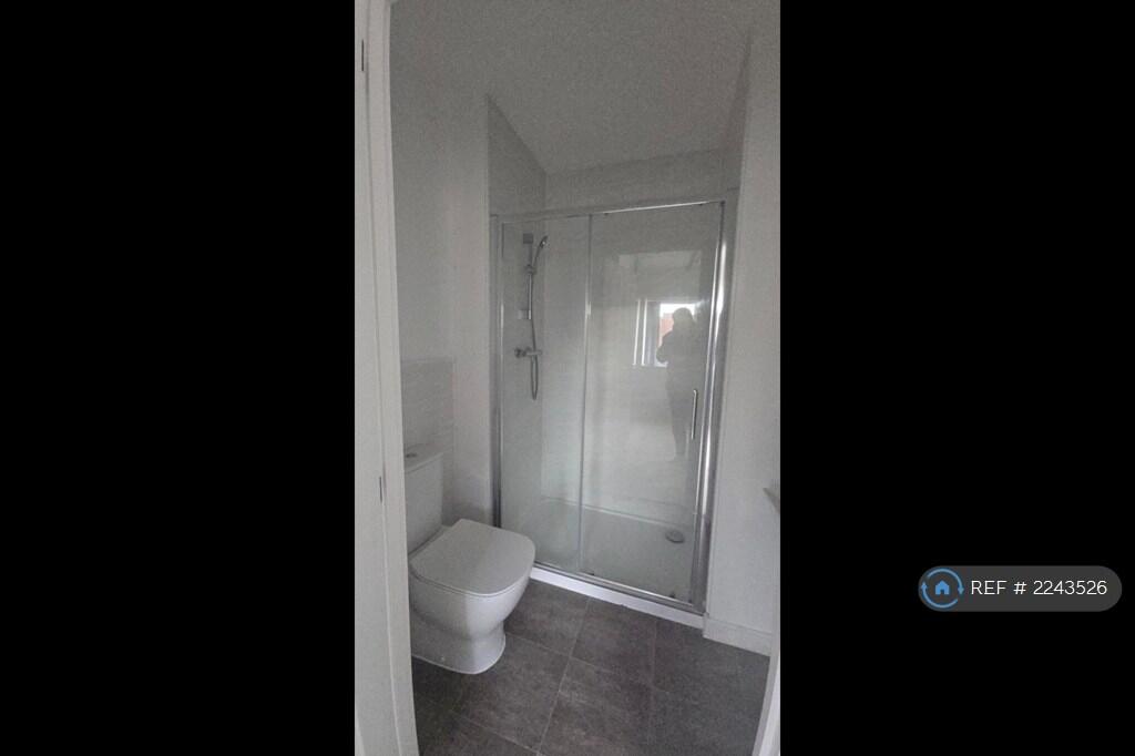 Ensuite 2