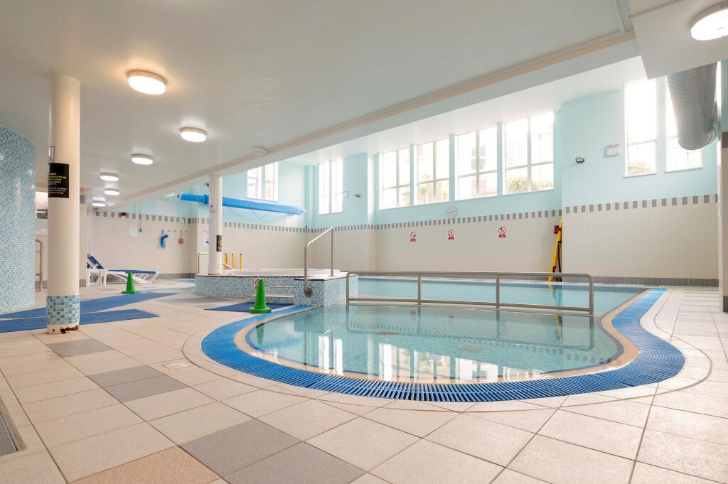 COMMUNAL LEISURE SUITE